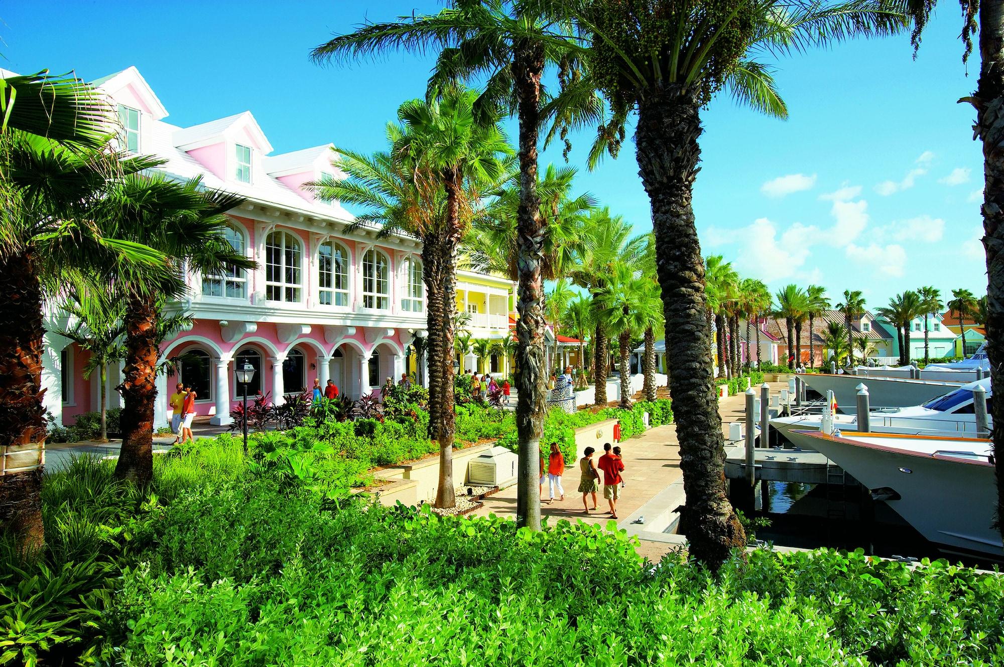 Harborside Atlantis Hotel Nassau Exterior photo